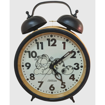 Large 1978 Garfield Wall Clock Made By SUNBEAM 16.5 in Tall Orange &amp; Black - $42.73