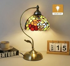 Beautiful Tiffany Stained Glass Mosaic Bedside Table Desk Lamp - $93.27