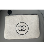 NEW Chanel White Terry Cloth Makeup Bag/Pouch Beauty Gift - $1,585.97 MXN