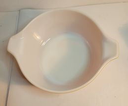 Pyrex 474-B Butterfly Gold Casserole Dish with Lid 1.5 Quart image 2