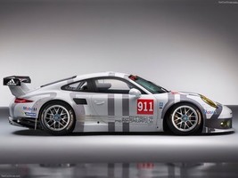 Porsche 911 RSR 2014 Poster 24 X 32 | 18 X 24 | 12 X 16 #CR-1412835 - £15.64 GBP+