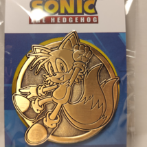 Sonic the Hedgehog Tails Limited Edition Emblem Enamel Pin Official Coll... - $16.44