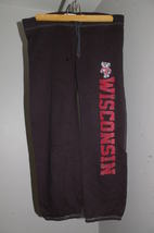 Womens Wisconsin Badgers Capri Sweat Pants Shorts Elastic Leg Openings Size M - £7.08 GBP