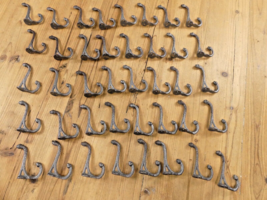 40 COAT HOOKS HAT ENTRY WAY HALL TREE KEYS **RUSTED*** PAINTABLE CRAFTS - £26.23 GBP