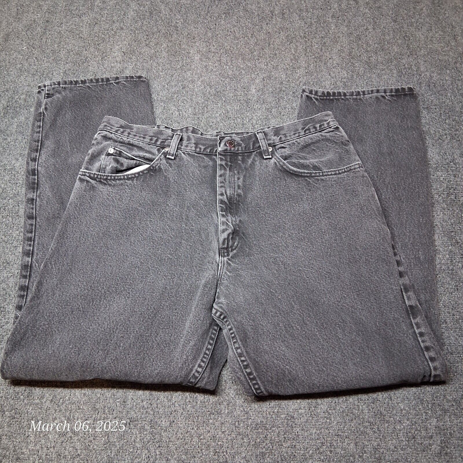 Wrangler Jeans Men 36x32 Black Stone Wash Relaxed Fit Straight Leg - $17.05