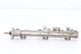 06-10 LEXUS IS350 Left Fuel Rail  F3621 image 11