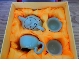 Tao Ci Shi Jia China tea set for two in original box w/ creamer, teapot,... - £31.90 GBP