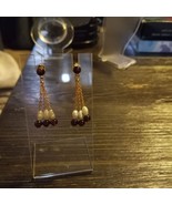 Vintage AVON 1980&#39;s Purple &amp; Pearl  Dangle Chain Gold Tone stub Earrings - €9,33 EUR
