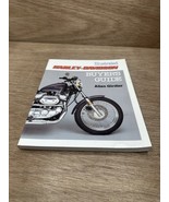 Illustrated HARLEY DAVIDSON Buyer&#39;s Guide by Allan Girdler 1986 Paperback - $187.53 MXN
