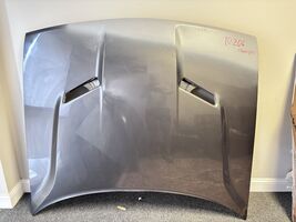 Dodge Challenger Front Hood OEM 2015-2023 Used Gray Aluminum Painted OEM - €495,09 EUR