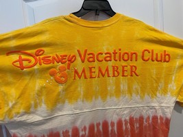 Disney Vacation Club Halloween Spirit Jersey XL Candy Corn Member DVC NW... - £89.00 GBP