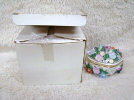 Porcelain Flower Adorned Trinket Holder w/ Lid, Made in China w/ Original Box - £12.86 GBP