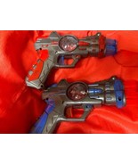Lot of 2 Space Laser Blaster Toy Gun with Flashing Lights 7&quot; x 5&quot; Works ... - $41.32 CAD