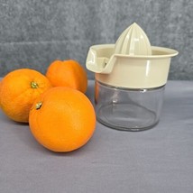 Vintage 1970s Gemco Juicer-Reamer Vintage 2 Cups Detachable Glass Jar Cr... - $10.22