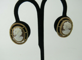 12K GF Cameo Earrings Genuine Shell Carved Oval Screw Back Large Vintage Estate - £30.84 GBP