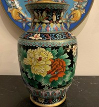 Vintage Oriental Cloisonne Flora and Fauna Colorful Vase - £158.82 GBP