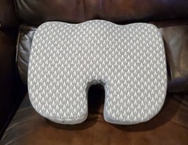 5 STARS UNITED Seat Cushion Pillow for Office Chair Cushion - EXCELLENT ... - $13.89
