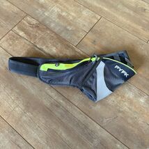 PYFK Running Hydration Belt Reflective Water Bottle Holder Pouch Adjustable - $278.42 MXN