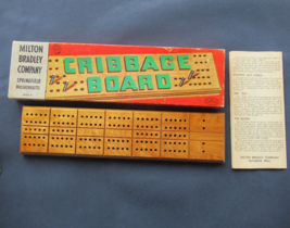Milton Bradley cribbage board 2 player 4626-A vintage wooden board pegs - £9.15 GBP
