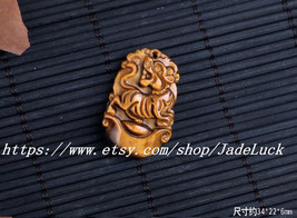 Yellow Tiger Eye hand-carved amulet pendant necklace zodiac tiger mascot - £15.95 GBP