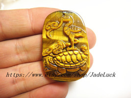 Free shipping------Natural Yellow Tiger Eye carved amulet pendant charm turtles  - £21.57 GBP