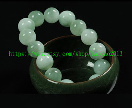 Natural light green jade beads bracelet light green circle circle - £29.75 GBP