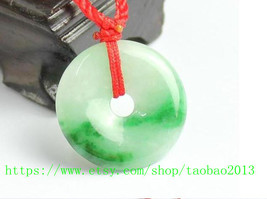 100% AAA grade natural green blessings of peace buckle jade pendant charm - £21.67 GBP