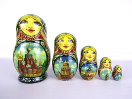 Matryoshka Nesting Dolls 4.75&quot; 5 Pc., Moscow Monuments Set Russian 762 - £33.22 GBP