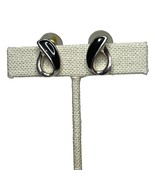 Vintage Trifari Silver-Tone &amp; Black Enamel Stud Post Earrings - $221.44 MXN
