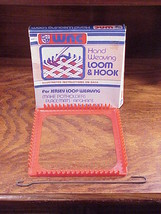 WNC Hand Weaving Loom and Hook, no. 403, for Jersey Loop Weaving, instru... - $5.95