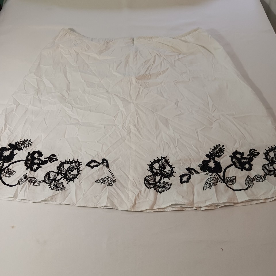 Niotto Women's White & Black Floral Cotton Blend Back Zipper Skirt Size 24W Item image 11