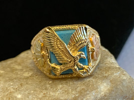 10K Yellow Gold Ring 8.09g Fine Jewelry Sz 12 Band Swooping Eagle Blue Stone - £395.43 GBP