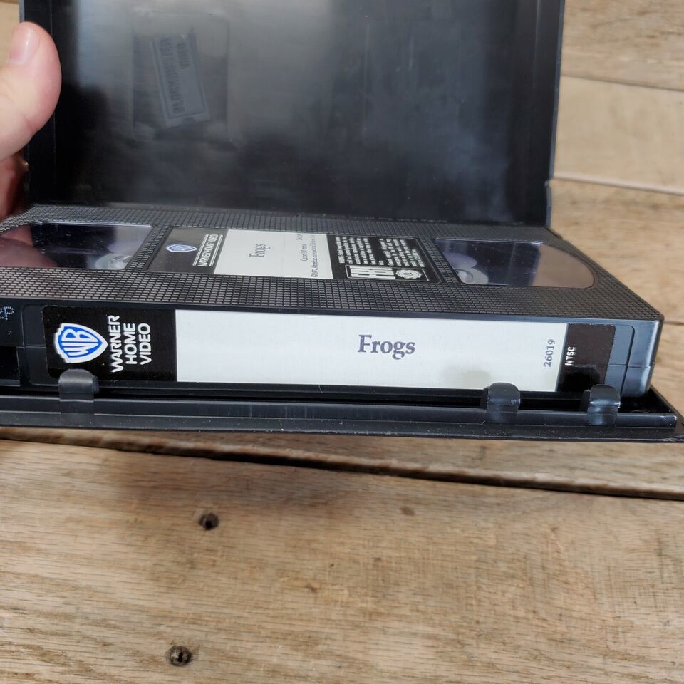 FROGS 1972 Horror VHS With Clamshell Case Cut Box Blockbuster Clam