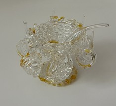 Vintage Spun Glass Mini Punch Bowl 6 Cups Ladle Art Glass As Is - $12.00