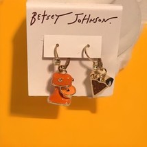 New Betsey Johnson Gold Tone Mixer &amp; Pie Slice Mismatch Drop Earrings - $37.36