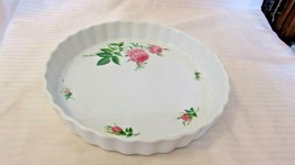 Christine Holm, White Ceramic Quiche or Pie Dish With Red Roses Pattern 9.5&quot; Di - £31.97 GBP