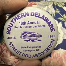 1999 Harrington DE Street Rod Car Auto Show Southern Delaware Pin Pinbac... - $397.66 MXN