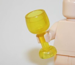 Clear Yellow Goblet Drinking Cup Glass Rare Minifigures - $77.34 MXN