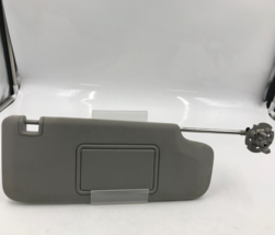 2004-2012 Chevrolet Malibu Passenger Sun Visor Sunvisor Gray OEM E01B30082 - £36.19 GBP