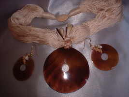 Vintage Jewelry Shell Necklace Earrings - £11.80 GBP