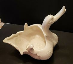 HULL POTTERY  WHITE SWAN PLANTER image 4