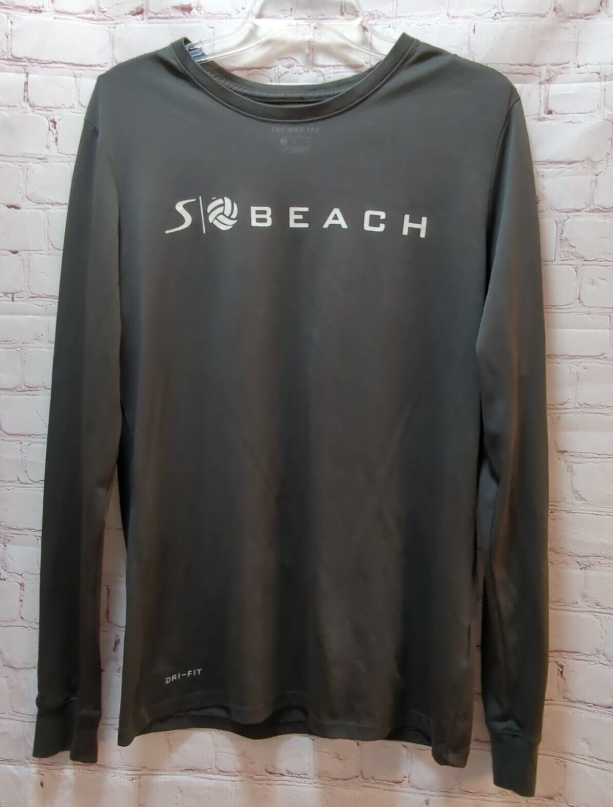 Primary image for NIke Dri-fit Sinjin Beach volleyball NC men's dark gray long sleeve shirt