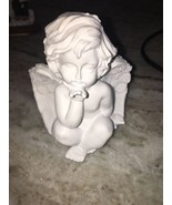 White Angel Figurine - $443.52 MXN