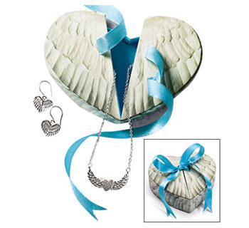 GIFT SET N/L AND E/R IN WINGED HEART GIFTBOX - $16.99