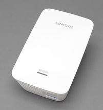 Linksys RE7000 V2 Max-Stream AC1900+ Wi-Fi Range Extender  image 2