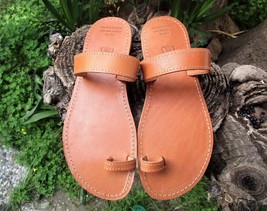 Men&#39;s Handmade Greek Leather Toe Strap Sandals - £35.20 GBP+