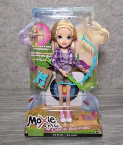 NIP Moxie Girlz Camping Adventurez Dolls Avery MGA Toy Bow Arrow ~ Damaged Box - $22.46