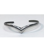 Vintage Avon Polished Silver Tone Cuff Bracelet V Point Classic Simple - £8.65 GBP