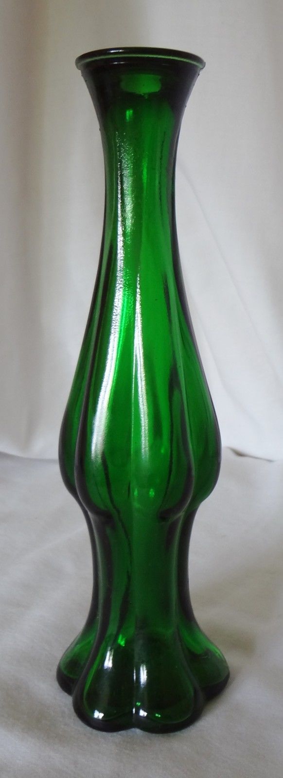 Emerald Forest Green Glass Ribbed Bud Vase 8 Inches Tall - $6.99