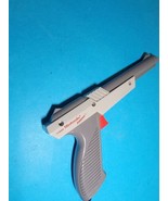 Nintendo NES Grey Light Zapper Gun Duck Hunt - £19.45 GBP
